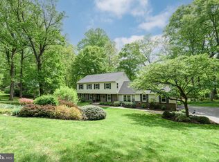 824 Nathan Hale Dr, West Chester, PA 19382