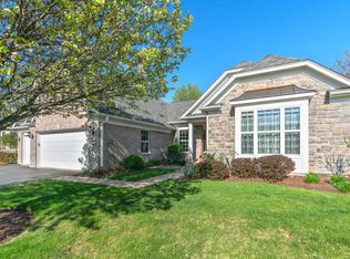 601 Cardinal Cove Ct, Elgin, IL 60124