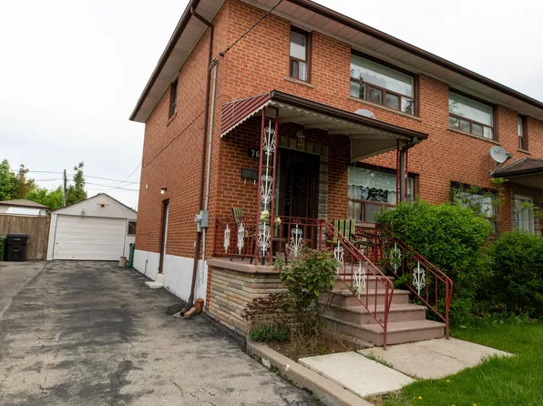 76 Dombey Rd, Toronto, ON M3L 1P2