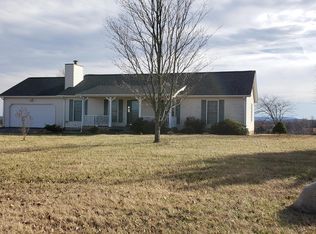 1950 Harveys Creek Rd, Moneta, VA 24121