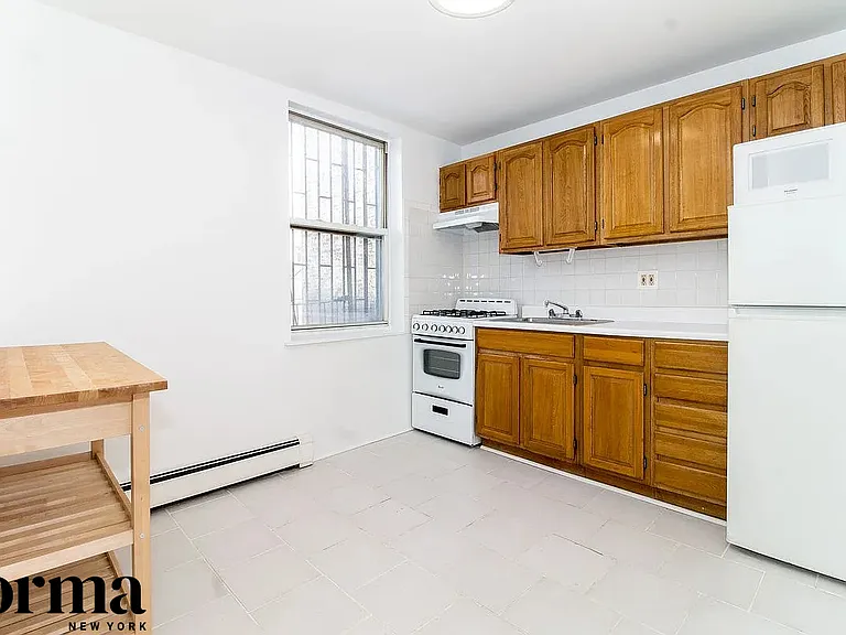 123 Huron St #2 — Photo 5