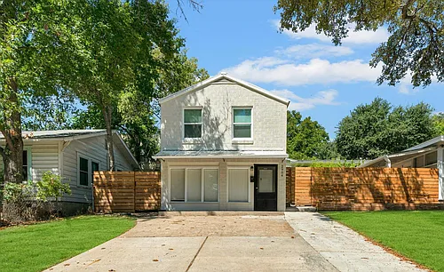 2904 Harris Park Ave Photo 1