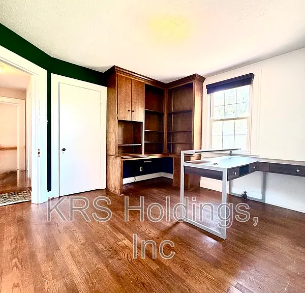 2709 Old Forest Rd — Photo 8