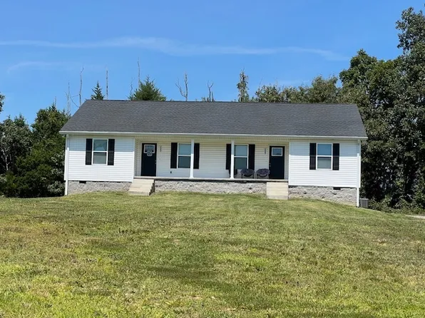 400 Lambert Rd #D, Scottsville, KY 42164