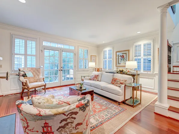 13 Short St, Charleston, SC 29401