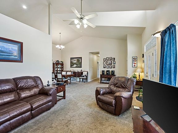 3rd image of 3017 Milburn Dr