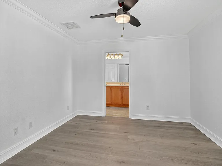8326 Emerald Winds Cir — Photo 42
