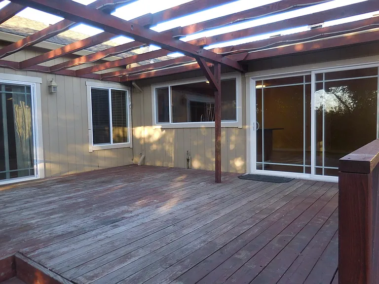 379 Firelight Dr — Photo 18