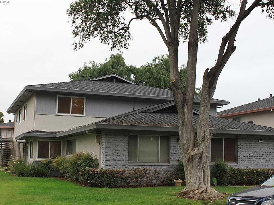 1st image of 34830 Starling Dr