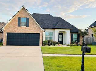 1017 Maize St, Bossier City, LA 71111