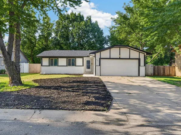 207 E North Point Dr, Derby, KS 67037