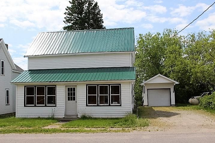 1st image of 130 E John St