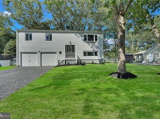 3 Woodland Rd, Bayville, NJ 08721