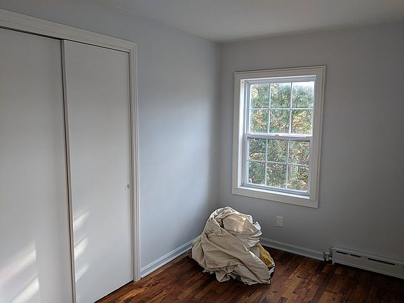 3rd image of 5035 Bidwell St