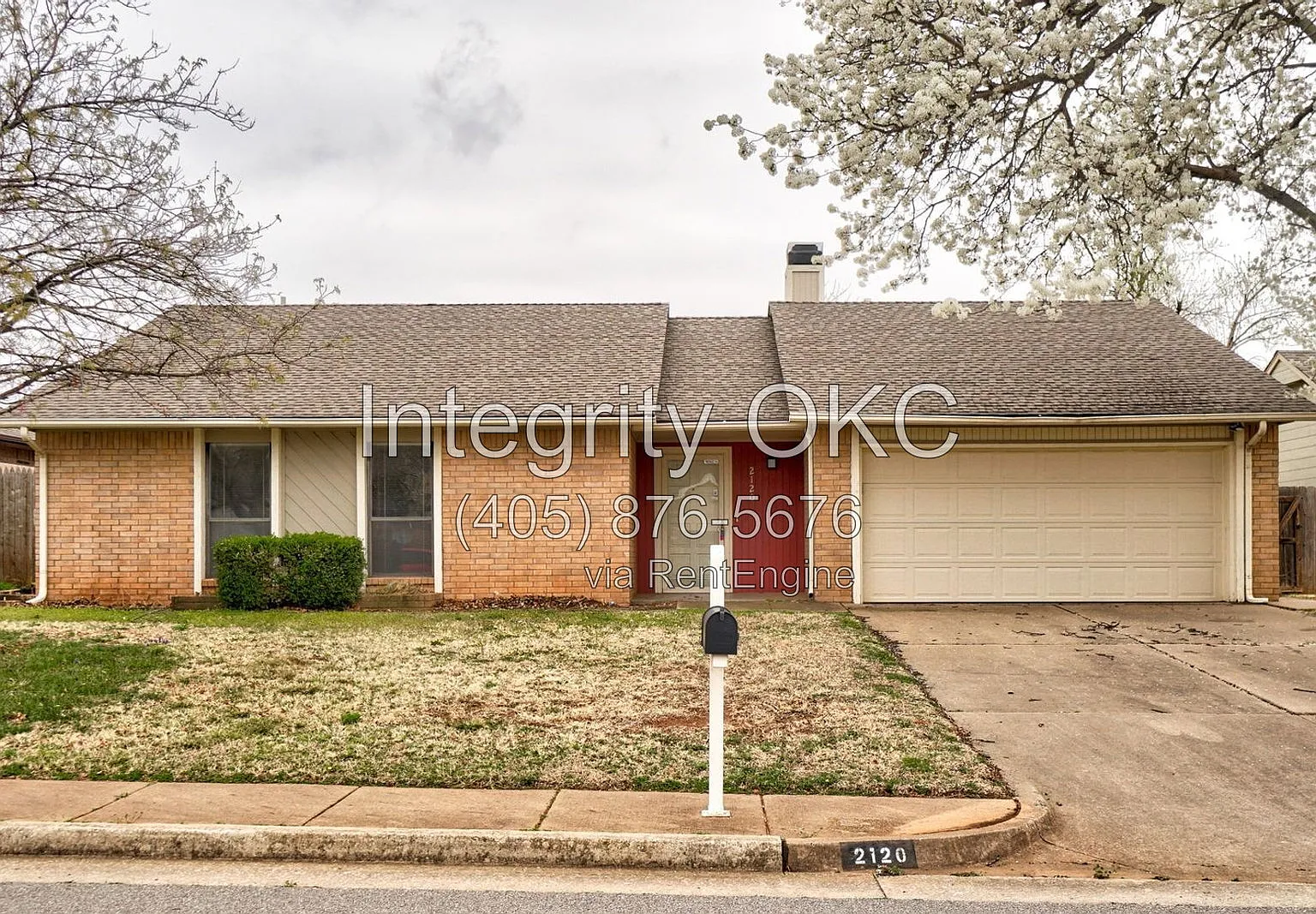 3 bed, 2.0 bath, 1610 sqft, $1,590 — Photo 2