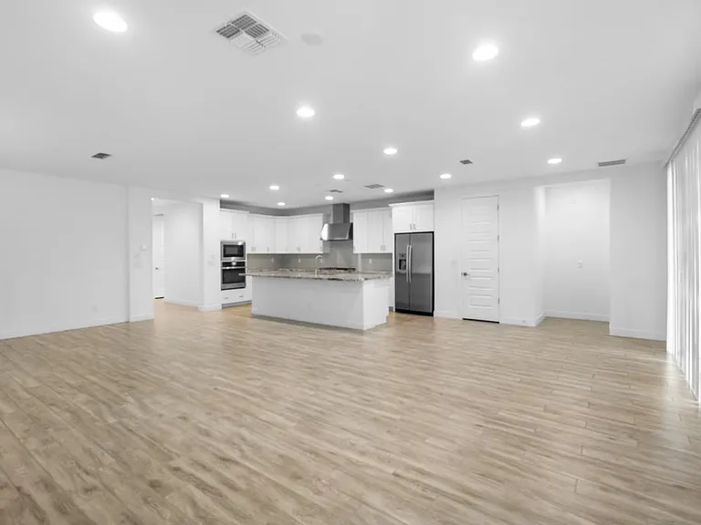 6936 W Maya Way #W — Photo 9