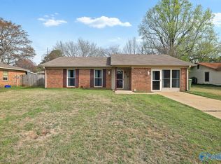 915 Danmann Cir SE, Huntsville, AL 35803