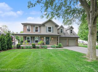 1203 Heather Glens Ct, Howell, MI 48843