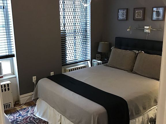 3rd image of 326 W 43rd St APT 2RC