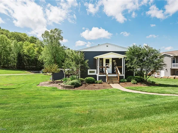 272 Cheyenne Trl, Malvern, OH 44644