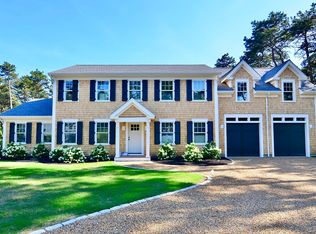 10 Majors Cove Ln, Edgartown, MA 02539
