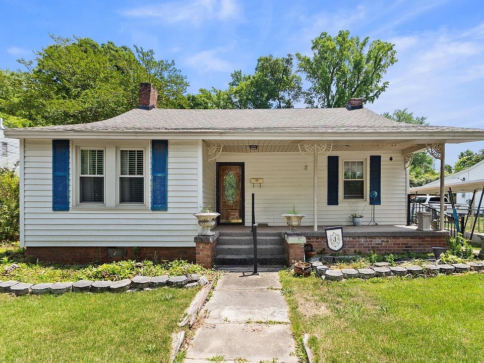 1st image of 208 N Marion St