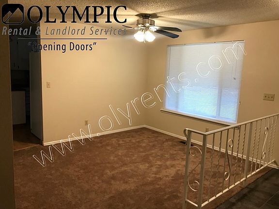2nd image of 588 Dennis Ct SE