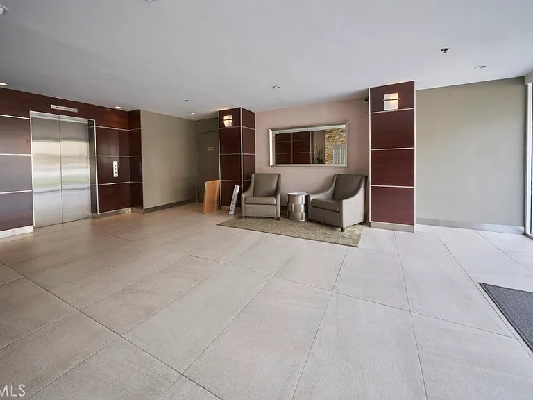 1617 S Beverly Glen Blvd #303 — Photo 46