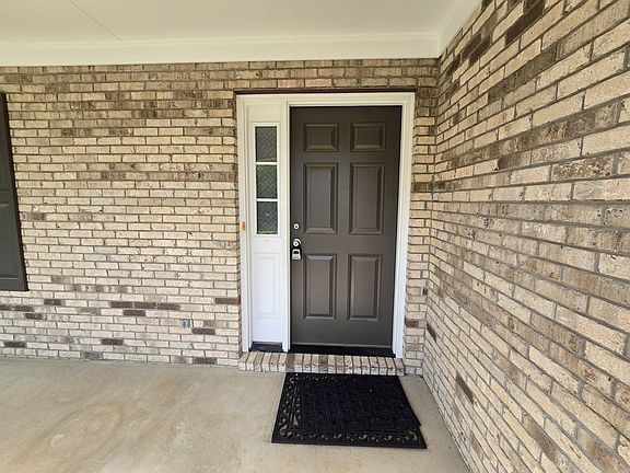 4th image of 1019 Canter Ln