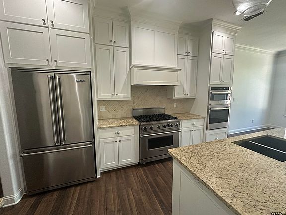 4th image of 265 Heritage Way
