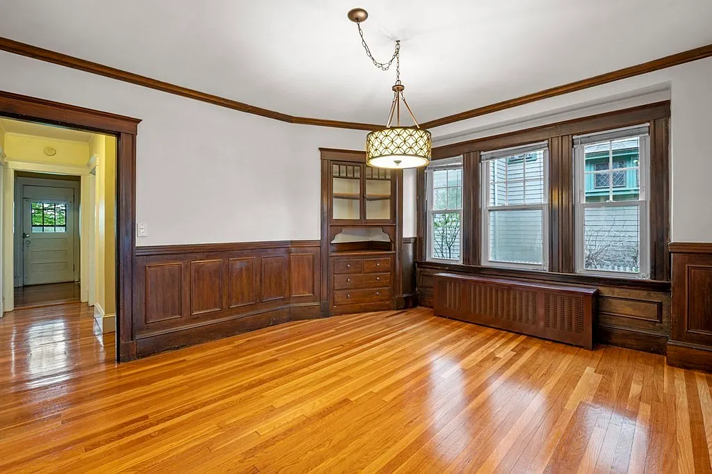 2 bed, 1.0 bath, 1342 sqft, $3,400 — Photo 4