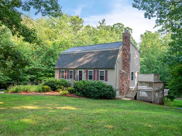 60 Smith Corner Road, Newton, NH 03858
