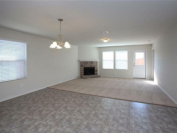 3rd image of 3012 Pinyon Pl