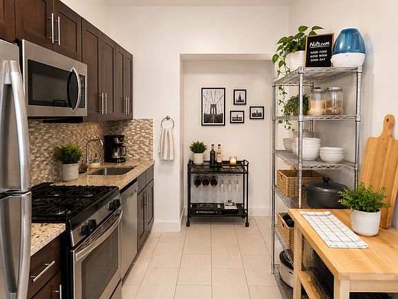 4th image of 83 Hall St APT 3R