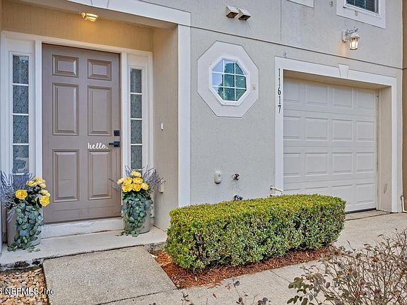 3rd image of 11617 HICKORY OAK Drive