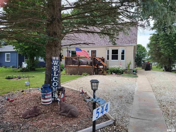 544 S Main St, Farmington, IL 61531