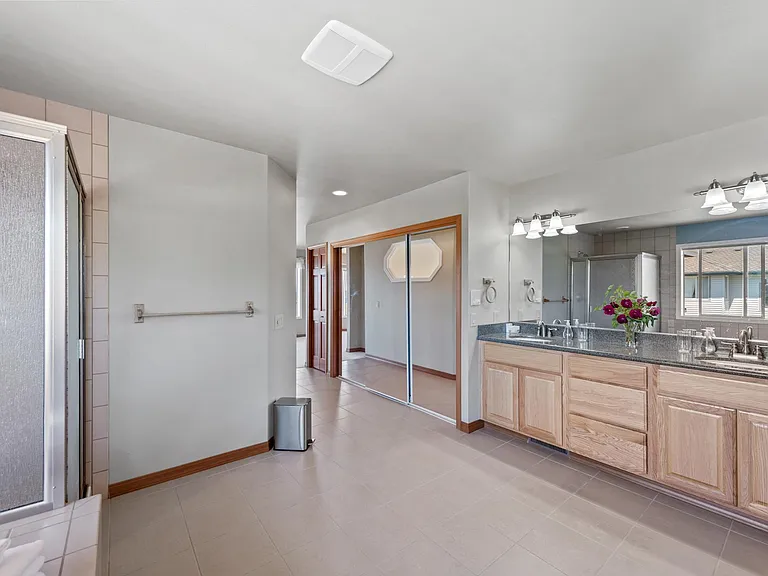 1920 Parkview Dr NE — Photo 19