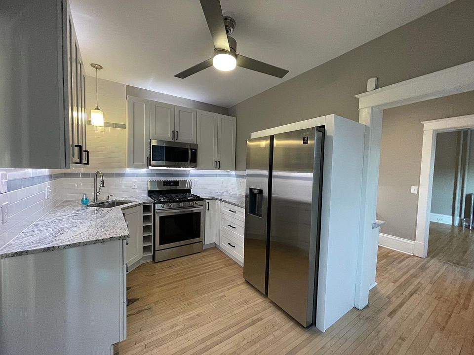 Updated brand-new kitchen