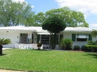 8755 143rd St, Seminole, FL 33776