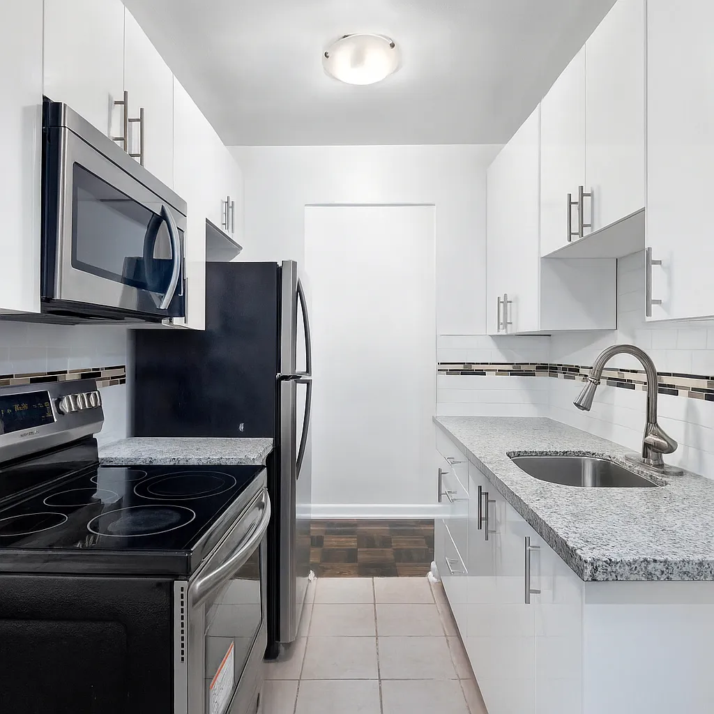 Dawes Apartments — Photo 1