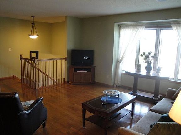 2nd image of 133 Sieben Crest Ln