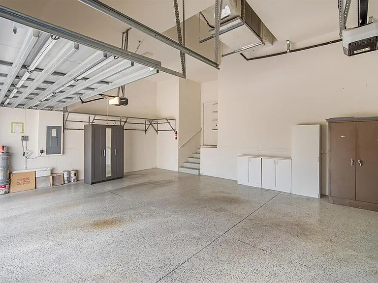 6523 Watson Rd — Photo 25