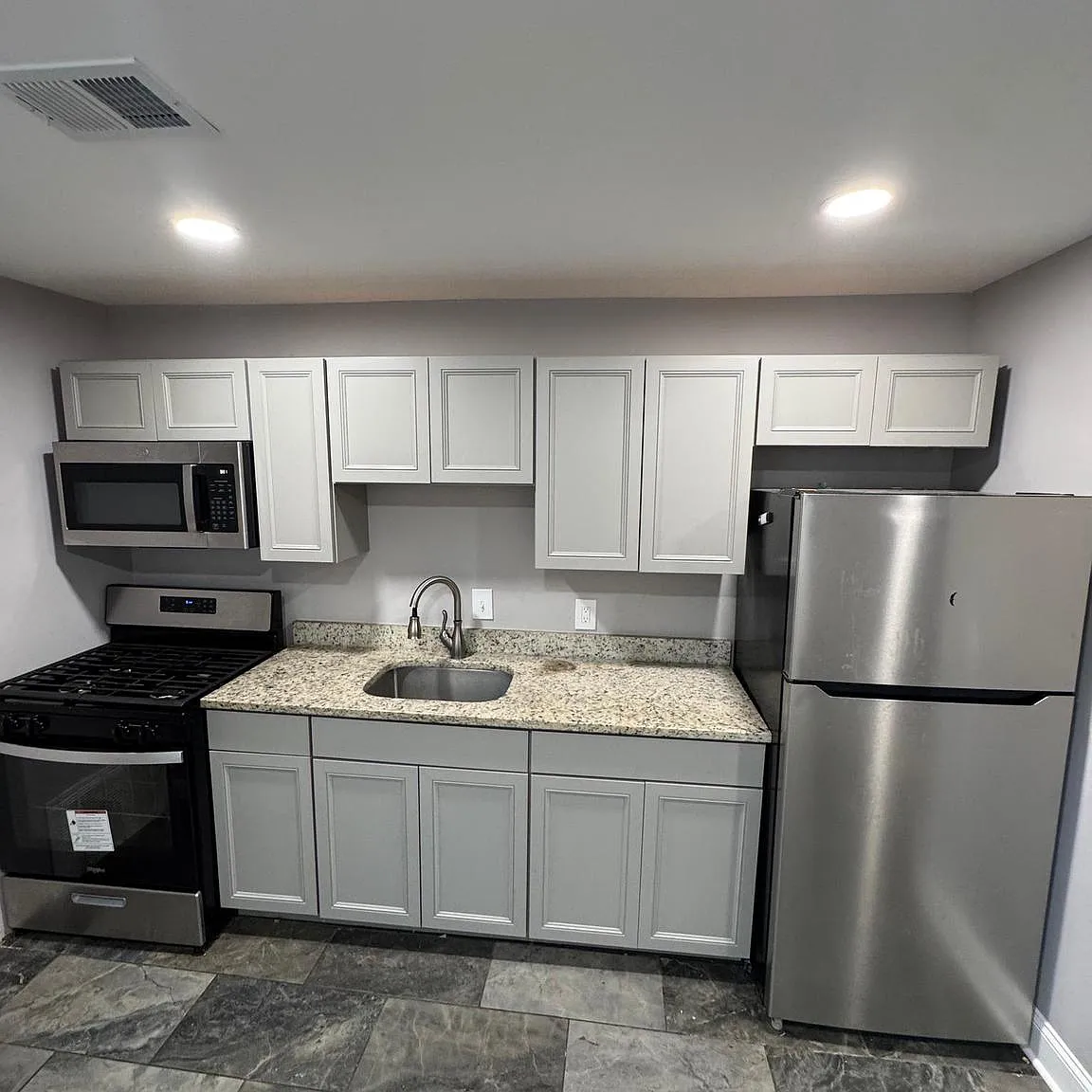 2 bed, 1584 sqft, $1,595 — Photo 2