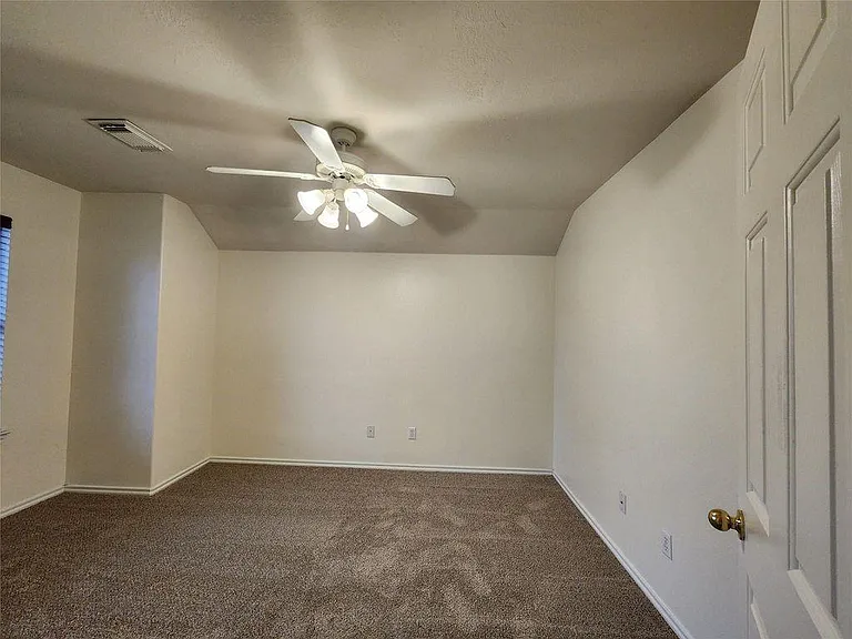 24422 Travis House Ln — Photo 18