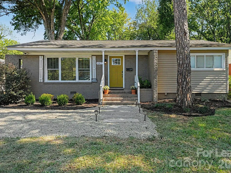 447 E Woodlawn Rd