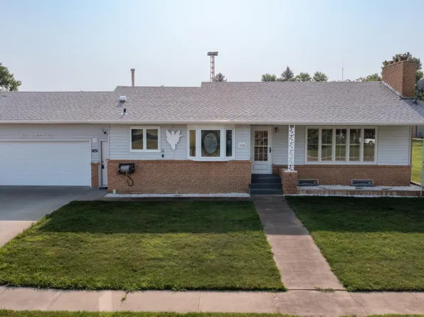 1031 Main St, Stanton, ND 58571