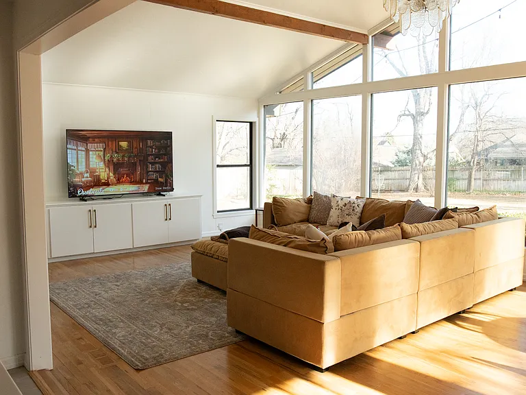 627 Timber Ln — Photo 23