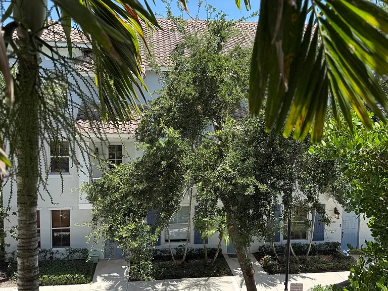 3308 Renaissance Way — Photo 22
