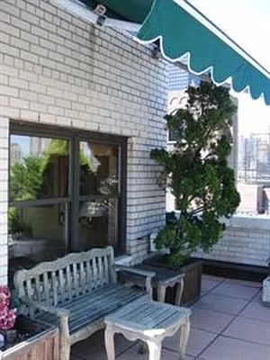 Sold by Douglas Elliman | media 16