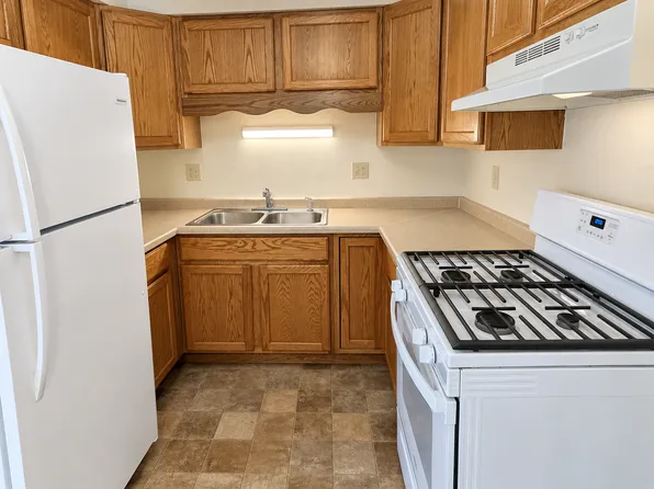 377 Clark St #4, Lodi, WI 53555